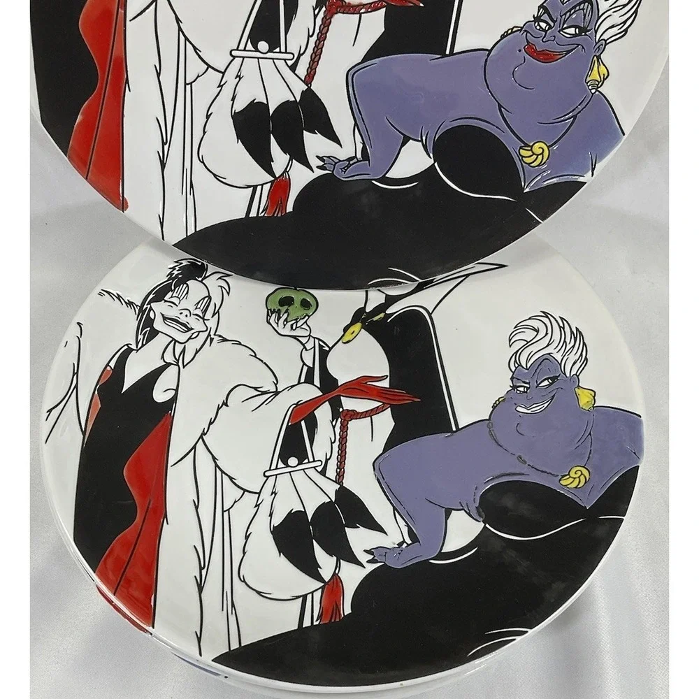 Disney Villains Salad Plates Set Of 4 Wicked Queen Ursula & Cruella 8.25